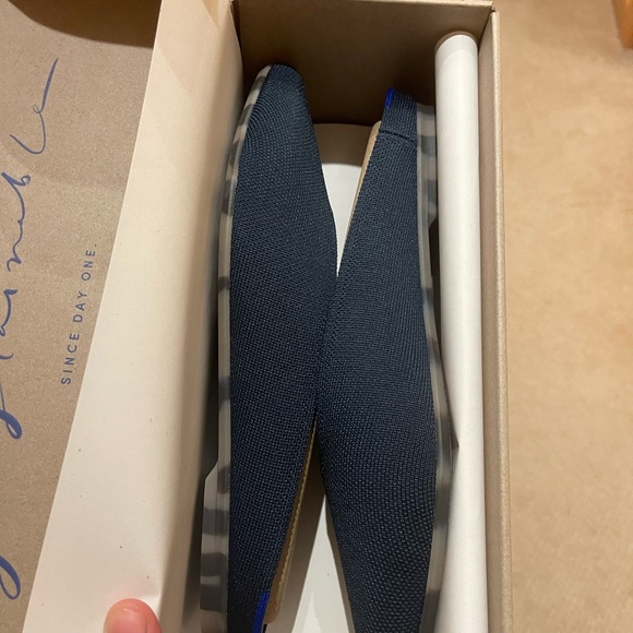 Rothys The Almond Demi in Marine NIB - Picture 4 of 4